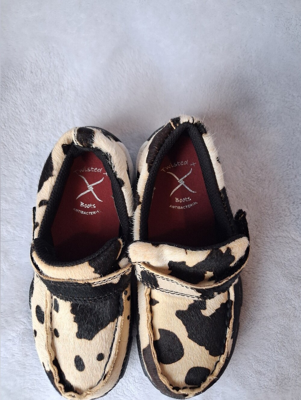 Black and white cow print / cowhide KIDS size 8